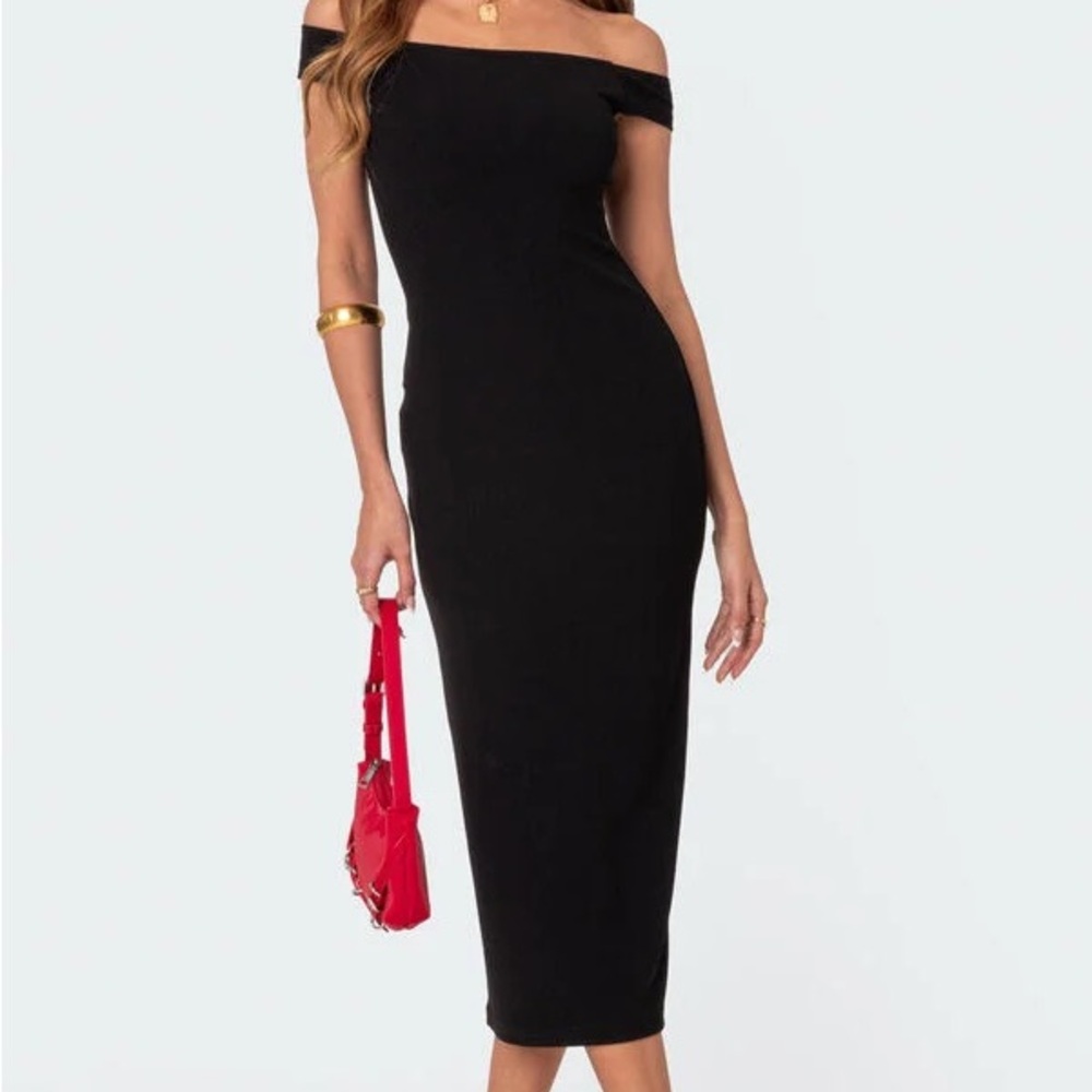 Edikted Kyla Off Shoulder Ribbed Midi Dress